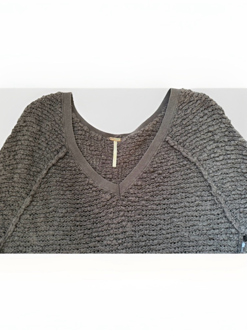 Free People Black Textured Bouclé Knit V-Neck Oversized Slouchy Sweater Top L - Picture 4 of 11